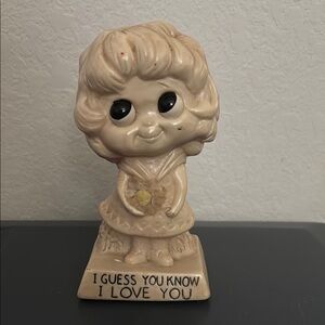 ✨ Charming Cream Figurine - I Love You